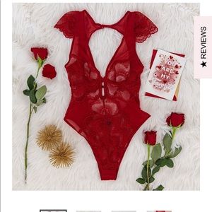 Mentionables New lace Teddy